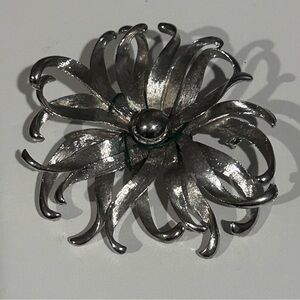 Vintage, Silver “Dandelion/ Starburst” Brooch/ Pendant 
Circa 1950s